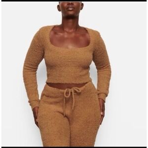Skims Women's Cozy knit Scoop Neck Long Sleeve Crop Top Camel Sz L/XL